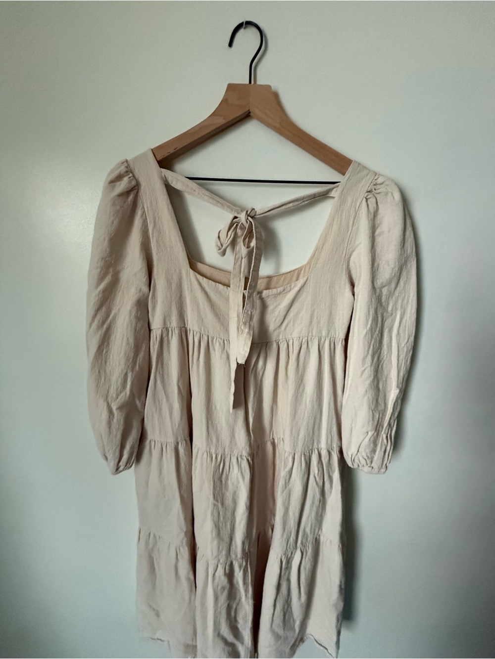 Jacqui E Cream Tiered Midi Dress - Picture 6 of 11
